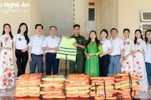 Top 30 'Nữ thanh niên thanh lịch Cửa Lò' triển khai nhiều hoạt động hướng về biển đảo quê hương
