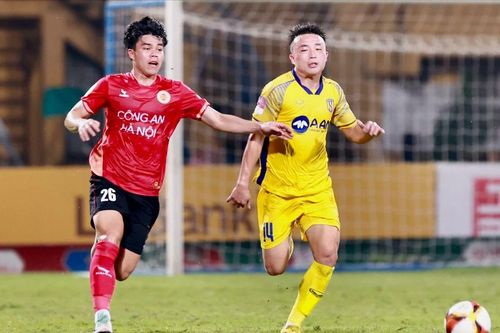 Hàng thủ mắc sai lầm, Sông Lam Nghệ An trắng tay rời Hàng Đẫy