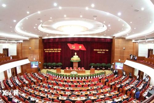 Công tác nhân sự của Đảng: Những bài học đắt giá khi 'thấy đỏ tưởng chín'