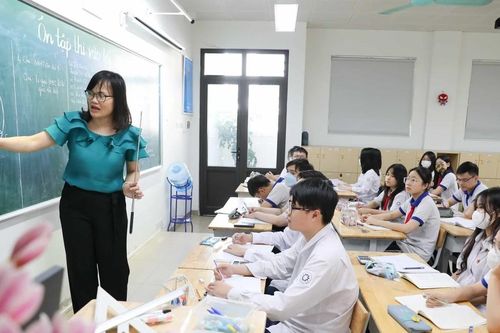 Sở GD-ĐT Hà Nội đề xuất tiếp tục triển khai thí điểm đào tạo song bằng
