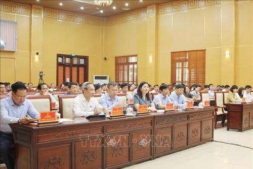 Tuyên truyền, sớm đưa các luật vào cuộc sống