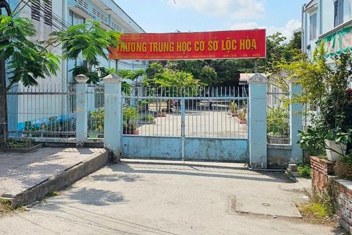 Xác định nguyên nhân 19 học sinh nhập viện sau khi sử dụng 'bom hội'