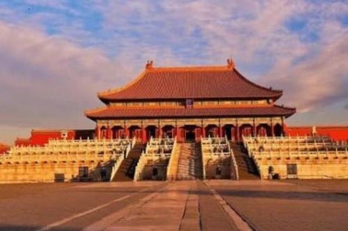 Đây là lý do khiến ba vị hoàng đế nổi tiếng của nhà Thanh là Khang Hy, Ung Chính và Càn Long đều không thích ở lại Tử Cấm Thành