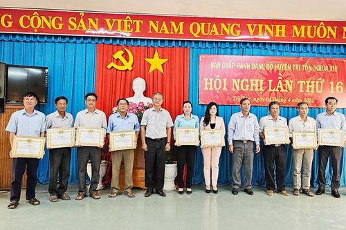 Tri Tôn thực hiện tốt quy hoạch, đồng hành phát triển cùng An Giang