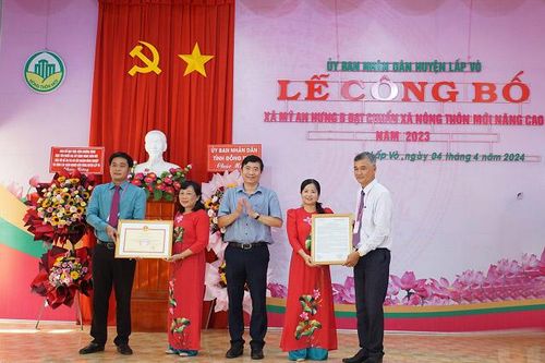 Xã Mỹ An Hưng B đạt chuẩn nông thôn mới nâng cao