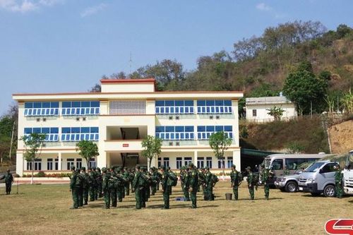 Tiếp tục huấn luyện theo phương châm 'Cơ bản, thiết thực, vững chắc'