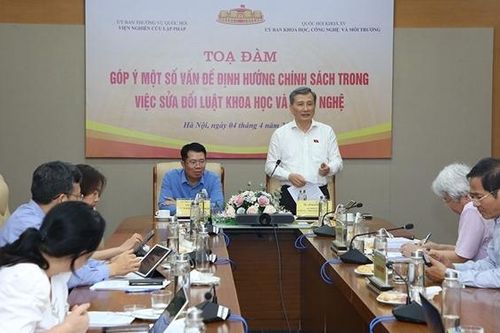 Hoàn thiện thể chế, thúc đẩy hoạt động khoa học, công nghệ và đổi mới sáng tạo