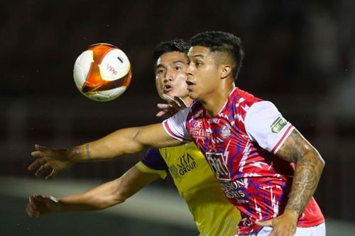 Cầu thủ V-League đang vào phom... lại phải nghỉ dài