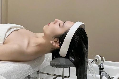 Giới trẻ Trung Quốc sợ hói đầu