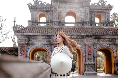 Tầm này đi Huế đẹp nhất năm