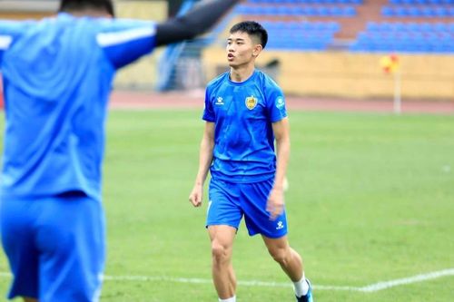 Đình Bắc nói gì sau trận hòa HAGL, bị HLV Quảng Nam chê ảo tưởng?