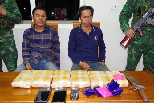 'Cõng' 36.000 viên ma túy qua biên giới lấy 150 triệu tiền công