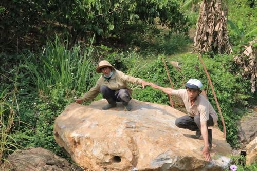 Chỉ đạo của UBND tỉnh Lâm Đồng sau vụ tảng đá hàng chục tấn lăn xuống vườn nhà dân