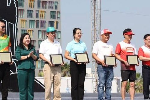Tri ân các doanh nghiệp đồng hành cùng Tiền Phong Marathon 2024