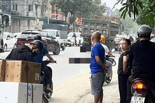 Va chạm với xe tải, người đàn ông đi xe máy tử vong tại chỗ