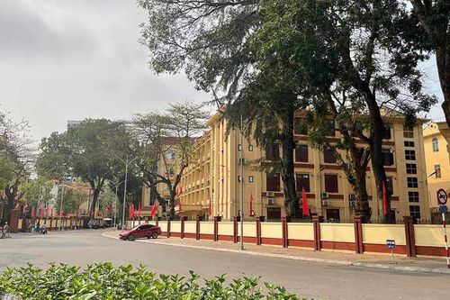 Hải Phòng kiên quyết cấm đỗ xe tại 100 đường nội đô, người dân gặp khó