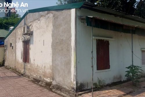 Thêm ngôi trường gặp khó vì giáo viên về hưu không chịu trả lại nhà tập thể