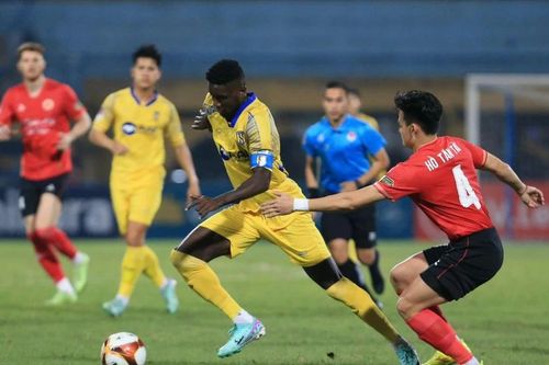 Nhìn lại trận thua 0-2 Sông Lam Nghệ An trước Công An Hà Nội