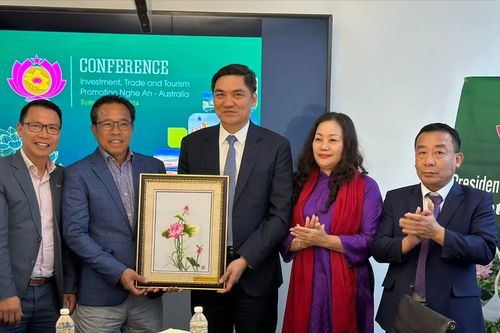 Đoàn công tác tỉnh Nghệ An làm việc với Tổng Lãnh sự quán Việt Nam tại Sydney và cộng đồng doanh nghiệp Australia