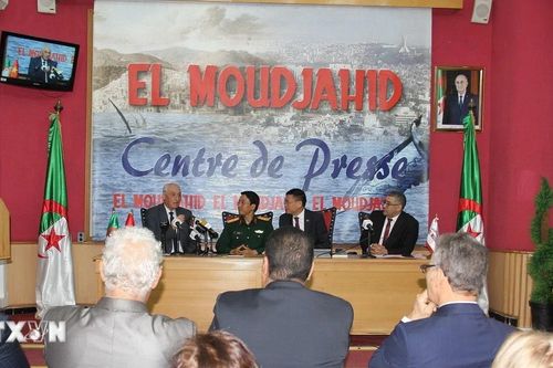Hoạt động kỷ niệm 70 năm Chiến thắng Điện Biên Phủ tại Algeria
