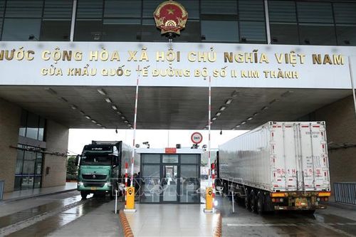 Kim ngạch xuất nhập khẩu qua cửa khẩu Lào Cai đạt trên 530 triệu USD