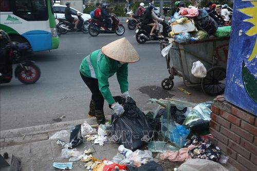 Nhức nhối vi phạm trong hoạt động thu gom, vận chuyển rác thải