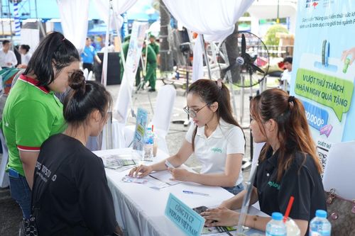 Hơn 1.000 việc làm được giới thiệu tại sàn giao dịch việc làm ngành du lịch