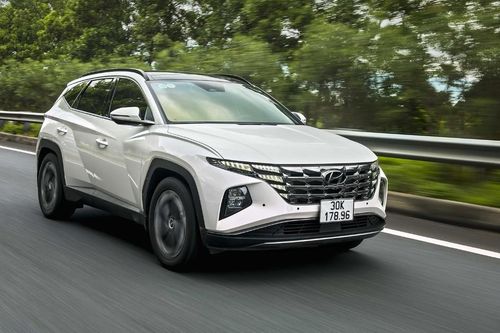 Hyundai Tucson giảm giá gần 50 triệu đồng, quyết đấu Mazda CX-5