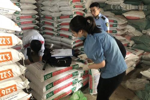 Cục Quản lý thị trường tỉnh Thanh Hóa tăng cường giám sát các cơ sở sản xuất thức ăn chăn nuôi