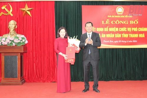 Công bố quyết định bổ nhiệm Phó Chánh án TAND tỉnh
