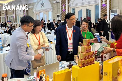 15 doanh nghiệp Đà Nẵng quảng bá sản phẩm, xúc tiến thương mại tại Lào