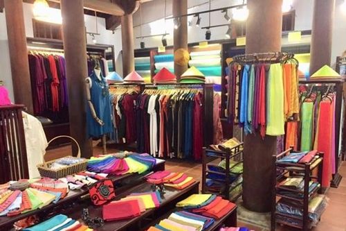 Làng lụa Vạn Phúc