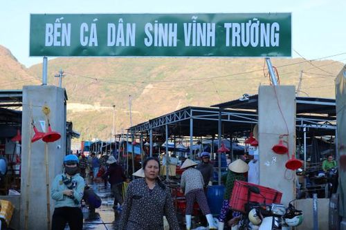 Làng chài Cửa Bé