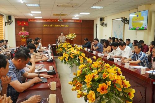 Tiếp tục củng cố và phát triển hệ thống điều dưỡng ngành y tế