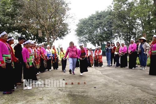 Sức hấp dẫn 'Mường tours - động Thiên Hà'