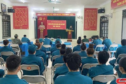Quỳnh Nhai huấn luyện dân quân tự vệ năm thứ nhất