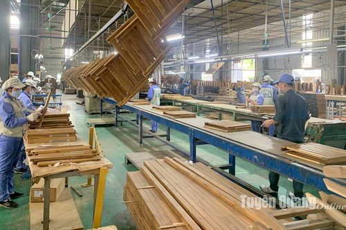 Sản xuất công nghiệp tăng trưởng ấn tượng