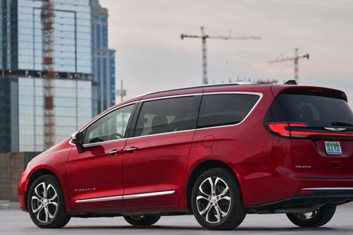 9 mẫu xe gia đình tốt nhất năm 2024