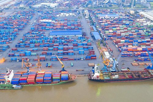 Chuẩn bị tiến hành thương vụ M&A 'khủng', Container Việt Nam (VSC) đón 2 cổ đông lớn mới