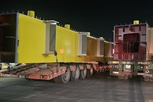 Xe siêu trường, siêu trọng không phép nghênh ngang trên QL1A