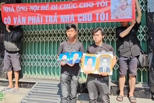 Chủ sở hữu mà không được vào nhà