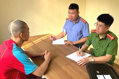 Dâm ô học sinh nữ, nam thanh niên bị khởi tố, bắt giam