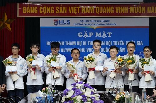 Công bố 37 thành viên đội Việt Nam thi Olympic quốc tế và khu vực 2024