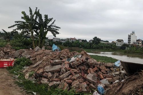 Bãi rác tự phát, xưởng làm than 'hành' khu dân cư