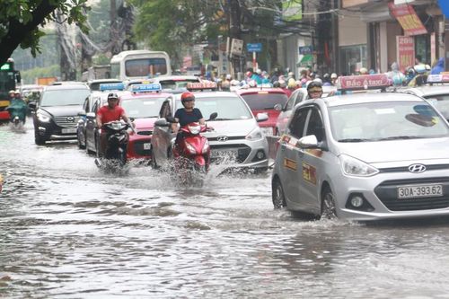 Dự án hạ tầng 'làm khó' hệ thống thoát nước