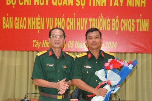 Bổ nhiệm Phó Chỉ huy trưởng Bộ Chỉ huy Quân sự giữ chức Sư đoàn trưởng