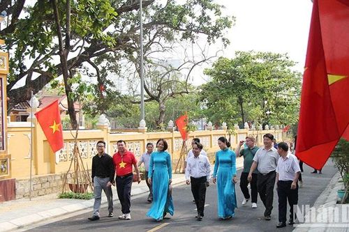 Khánh thành Đường cờ Tổ quốc dẫn vào Khu Di tích lịch sử Nghĩa trủng Hòa Vang
