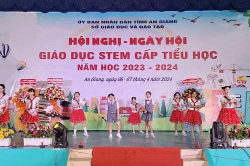 Rộn ràng Ngày hội giáo dục STEM cấp tiểu học tại An Giang