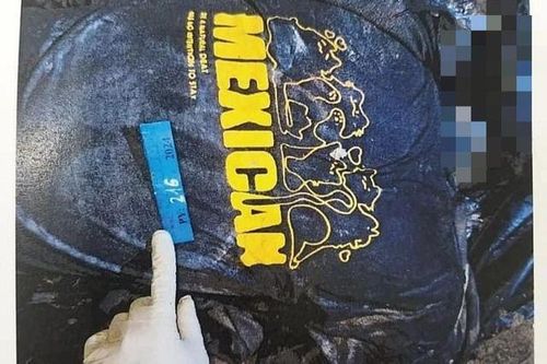 Xác minh vụ việc tử thi nam giới tại khu vực bãi giữa sông Hồng