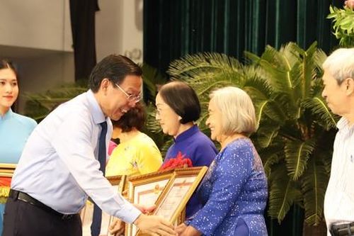 Chủ tịch TPHCM: Phát hiện, tôn vinh những kết quả sáng tạo của nhân dân thành phố